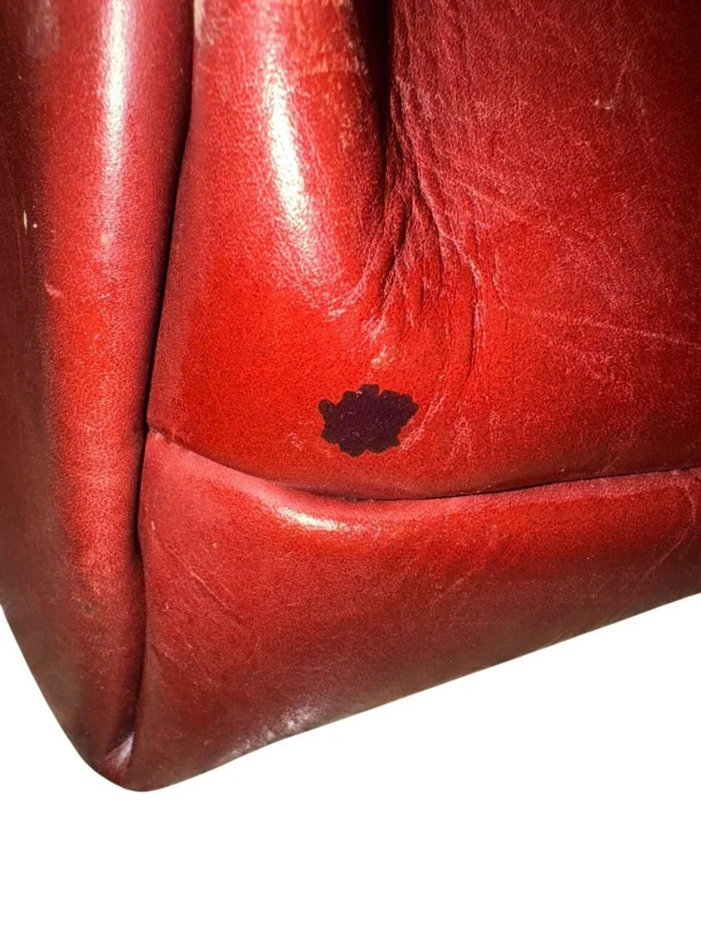 Unbranded versatile leather